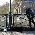 Fatigantes  les balades à Paris - sur le  pont des arts