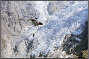 Alouette II dans le massif du Mont Blanc